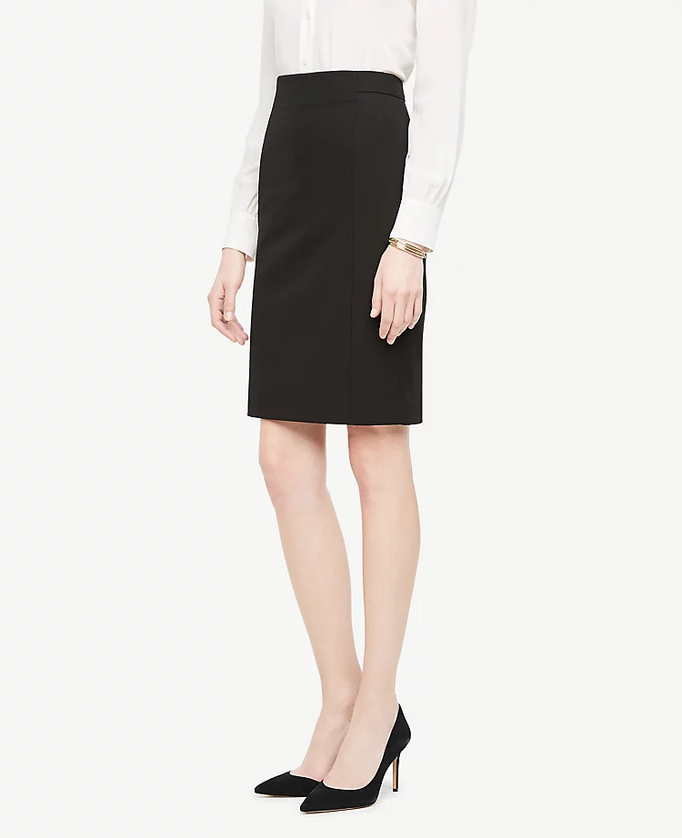 The Seamed Pencil Skirt In Seasonless Stretch - Image 4