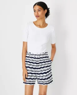 The Metro Short In Texture